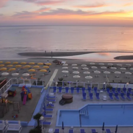 Hotel Casadei 3*
